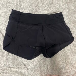 Lulu Lemon speed ups low rise 2.5 inch